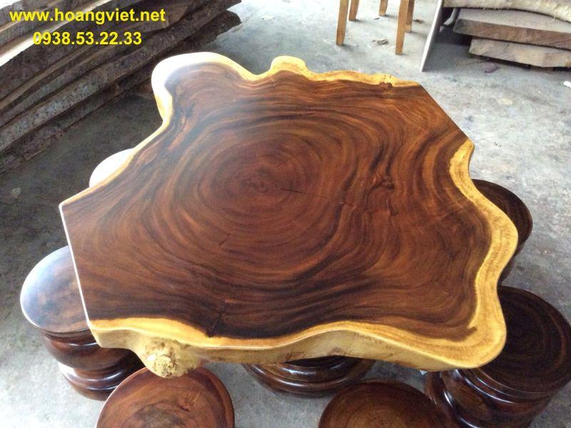 Bàn trà gỗ me tây nguyên khối nghệ thuật Bàn trà gỗ me tây nguyên khối nghệ thuật