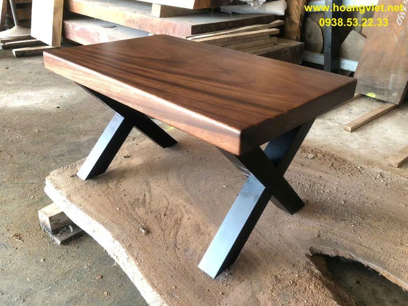 Bàn trà gỗ tự nhiên me tây chân sắt Bàn trà gỗ tự nhiên me tây chân sắt