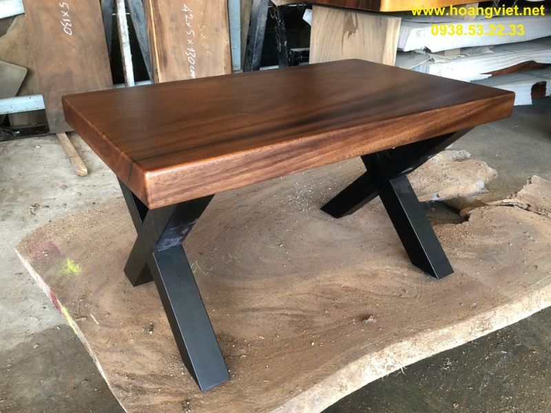 Bàn trà gỗ tự nhiên me tây chân sắt Bàn trà gỗ tự nhiên me tây chân sắt