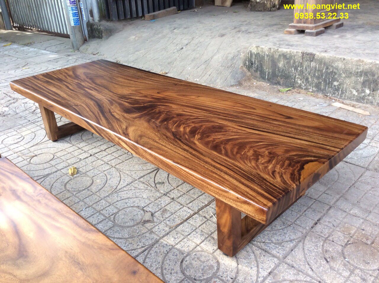 Bàn trà ngồi bệt kiểu Nhật Bàn trà ngồi bệt kiểu Nhật