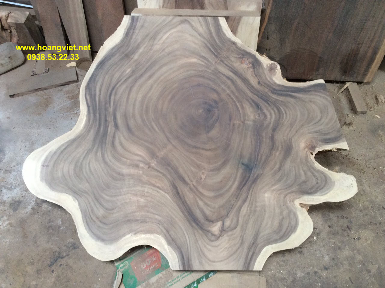 Bàn trà sofa tròn gỗ me tây Bàn trà sofa tròn gỗ me tây