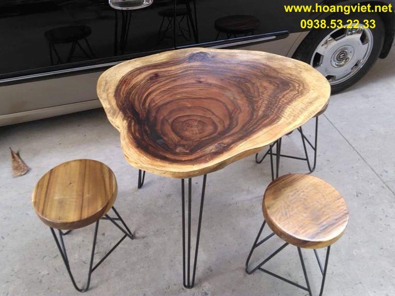 Bàn trà tròn gỗ me tây chân sắt Bàn trà tròn gỗ me tây chân sắt