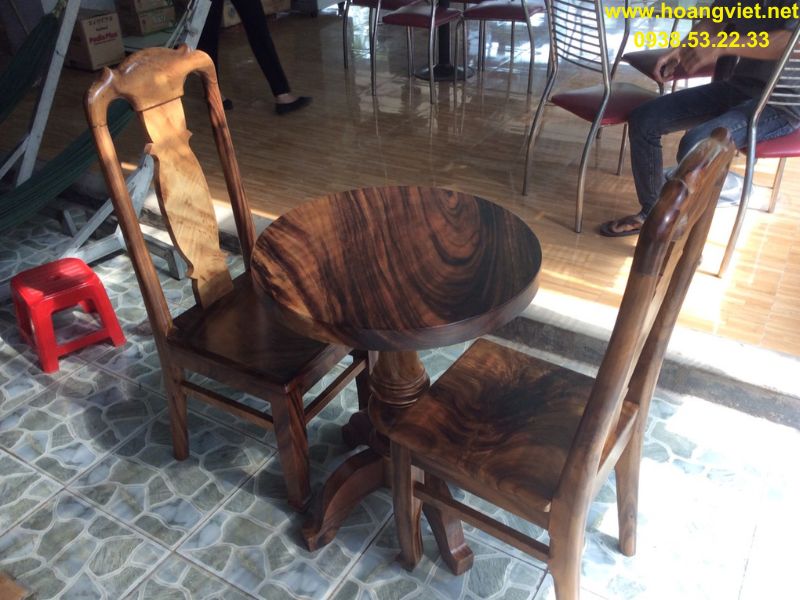 Bàn tròn cafe gỗ me tây 2 ghế Bàn tròn cafe gỗ me tây 2 ghế