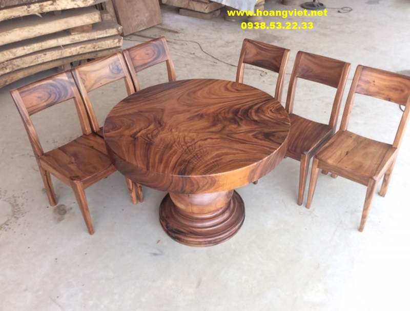 Bàn tròn chân gỗ nguyên khối Bàn tròn chân gỗ nguyên khối