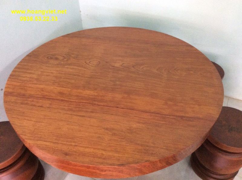 Mặt bàn tròn gỗ cẩm lai nguyên khối đk 1m3 dày 12cm Mặt bàn tròn gỗ cẩm lai nguyên khối đk 1m3 dày 12cm