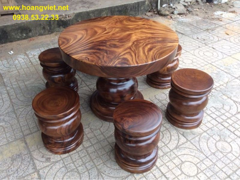 Bàn tròn gỗ me tây đường kính 1m  Bàn tròn gỗ me tây đường kính 1m