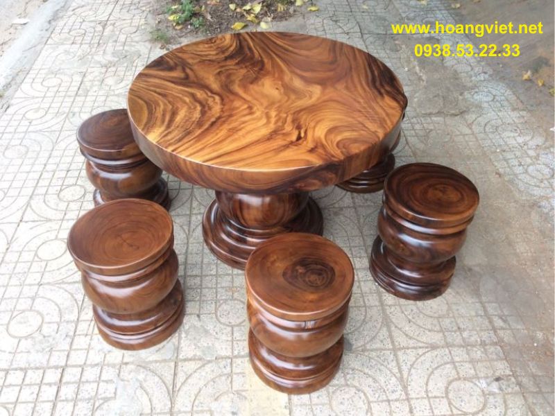 Bàn tròn gỗ me tây đường kính 1m  Bàn tròn gỗ me tây đường kính 1m