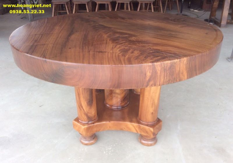 Mặt bàn tròn gỗ me tây nguyên khối 8 ghế đẹp Mặt bàn tròn gỗ me tây nguyên khối 8 ghế đẹp
