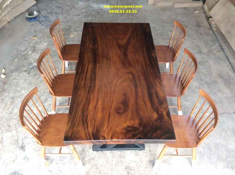 Bộ bàn ăn 6 ghế gỗ chân sắt Bộ bàn ăn 6 ghế gỗ chân sắt