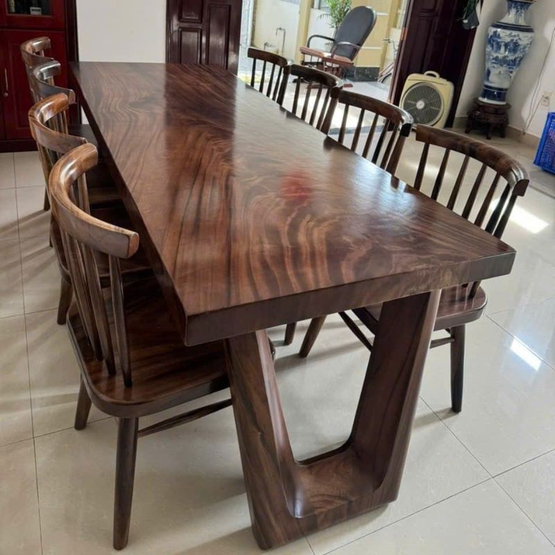 Bàn ăn gỗ me tây nguyên khối 8 ghế  Bàn ăn gỗ me tây nguyên khối 8 ghế