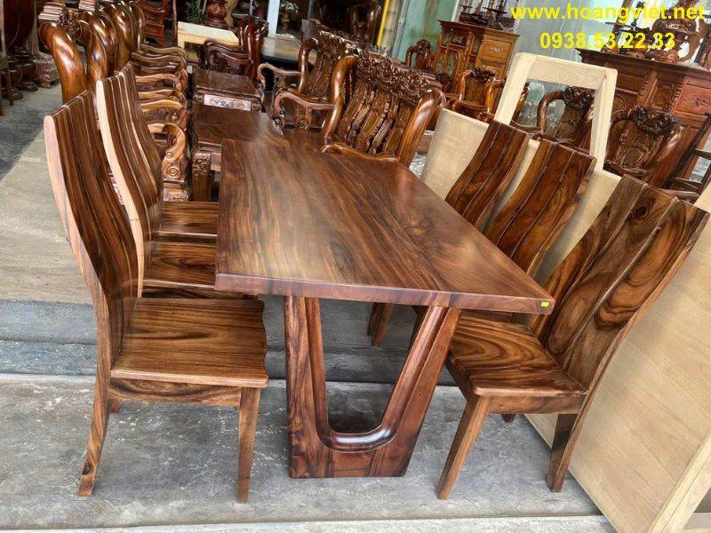 Bộ bàn ăn gỗ me tây 6 ghế. Bộ bàn ăn gỗ me tây 6 ghế.