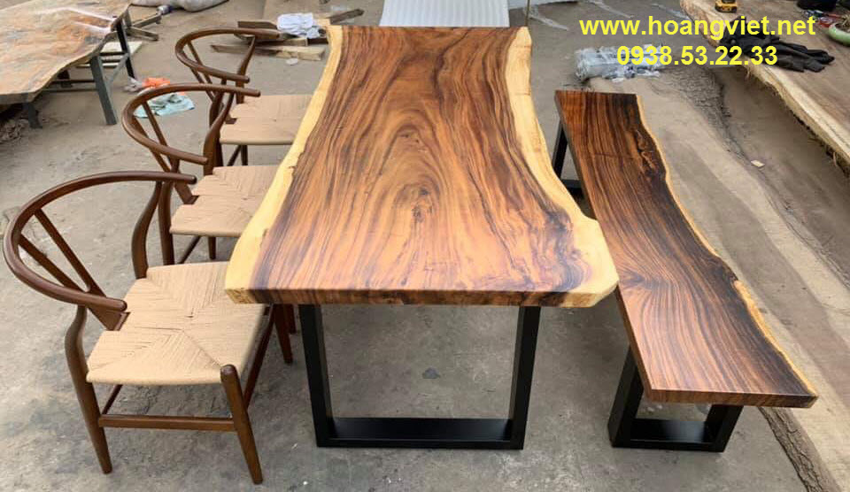 Bộ bàn gỗ còng 1 băng + 3 ghế Bộ bàn gỗ còng 1 băng + 3 ghế