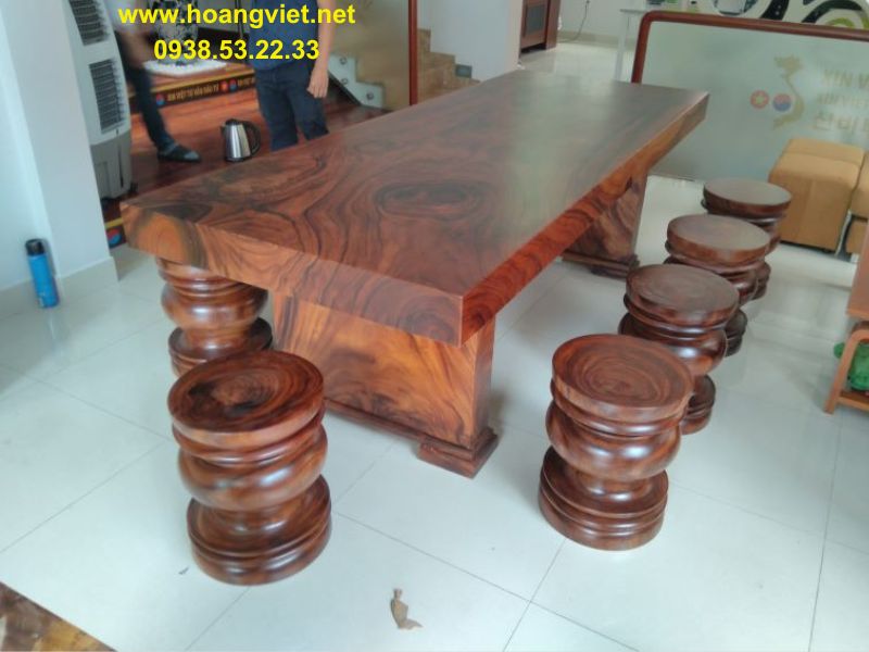 Bộ bàn ghế gỗ me tây nguyên tấm Bộ bàn ghế gỗ me tây nguyên tấm