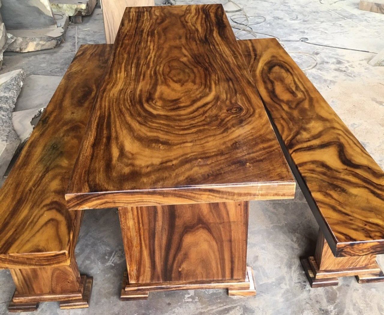 Bộ bàn ghế k3 gỗ me tây nguyên tấm đẹp Bộ bàn ghế k3 gỗ me tây nguyên tấm đẹp