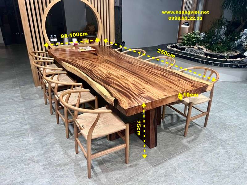 Bộ bàn ăn gỗ me tây nguyên khối 8 người Bộ bàn ăn gỗ me tây nguyên khối 8 người