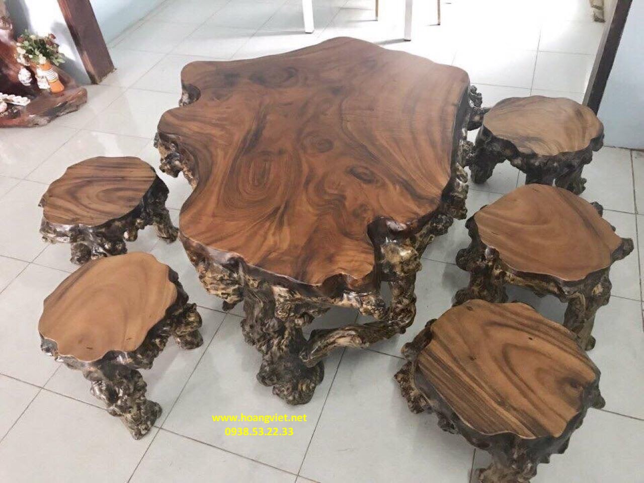 Bộ bàn trà mặt gỗ me tây nguyên khối, chân bằng gỗ cây cafe  Bộ bàn trà mặt gỗ me tây nguyên khối, chân bằng gỗ cây cafe