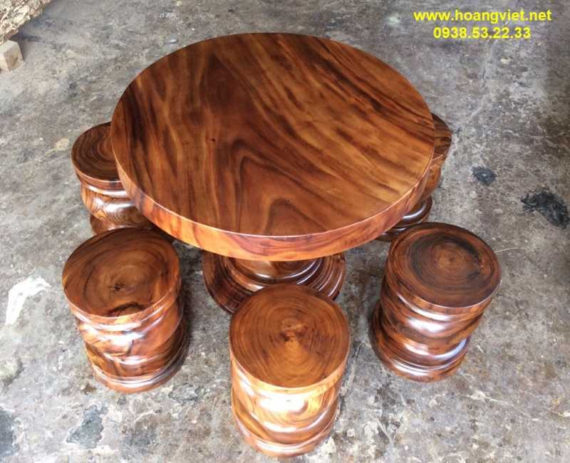 Bộ bàn tròn gỗ nguyên khối 6 đôn Bộ bàn tròn gỗ nguyên khối 6 đôn