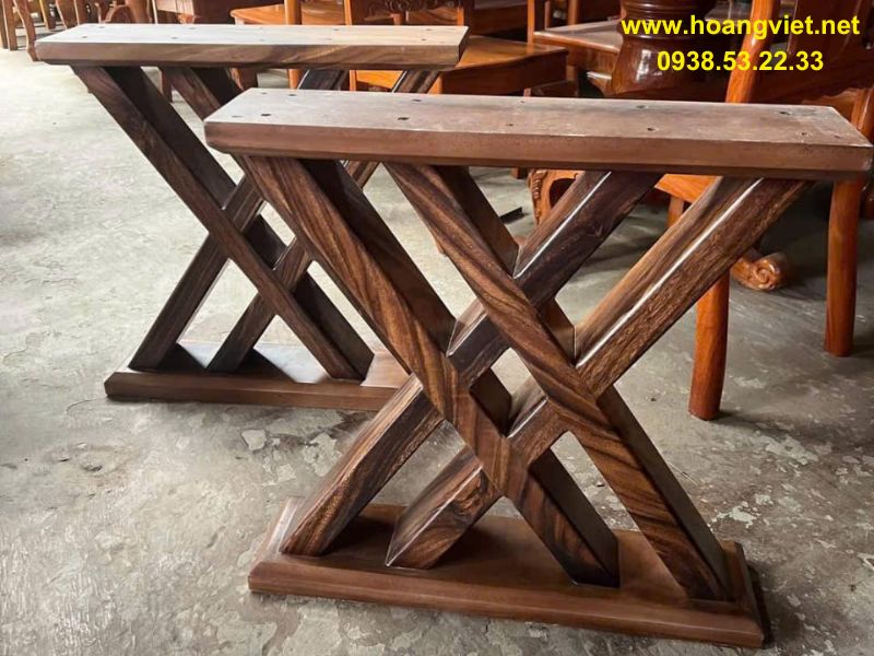Chân bàn 2x bằng gỗ me tây. Chân bàn 2x bằng gỗ me tây.