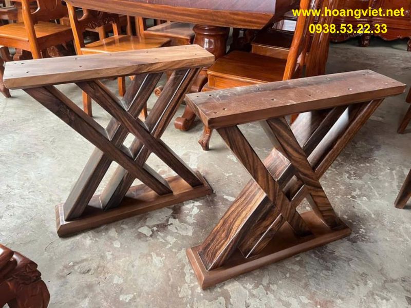 Chân bàn 2x bằng gỗ me tây. Chân bàn 2x bằng gỗ me tây.