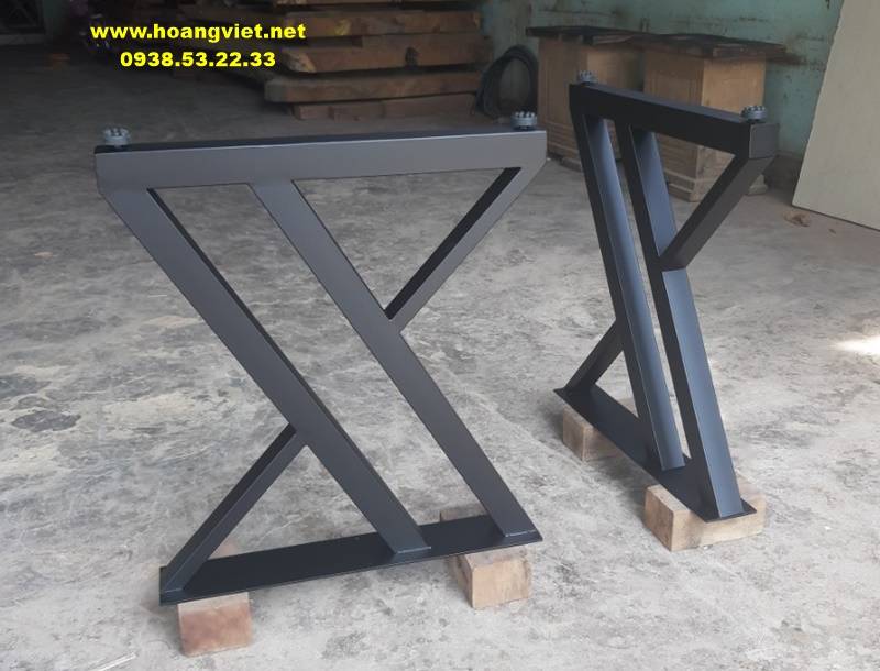 Chân bàn ăn bằng sắt Chân bàn ăn bằng sắt