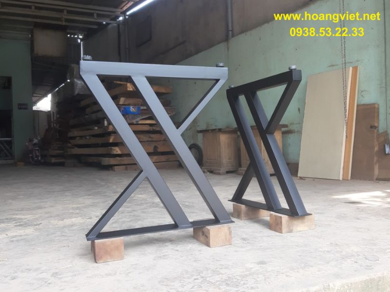Chân bàn sắt chữ Z Chân bàn sắt chữ Z