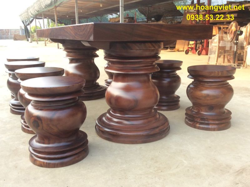 Chân bàn gỗ me tây nguyên khối Chân bàn gỗ me tây nguyên khối