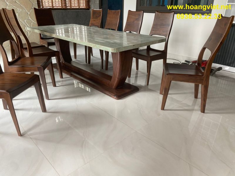 Chân bàn gỗ kết bàn ăn bằng đá Chân bàn gỗ kết bàn ăn bằng đá