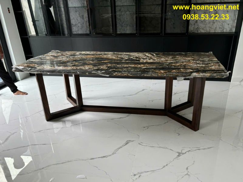 Chân bàn gỗ tự nhiên me tây kết họp mặt bàn đá Chân bàn gỗ tự nhiên me tây kết họp mặt bàn đá