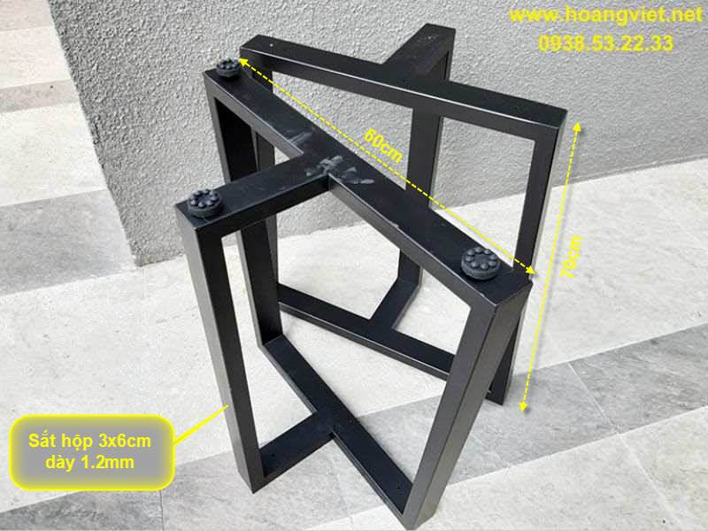 Chân bàn sắt hộp chữ T sơn tính điện Chân bàn sắt hộp chữ T sơn tính điện