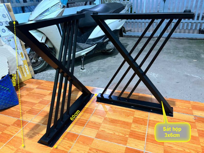 Chân sắt bàn làm việc nghệ thuật Chân sắt bàn làm việc nghệ thuật