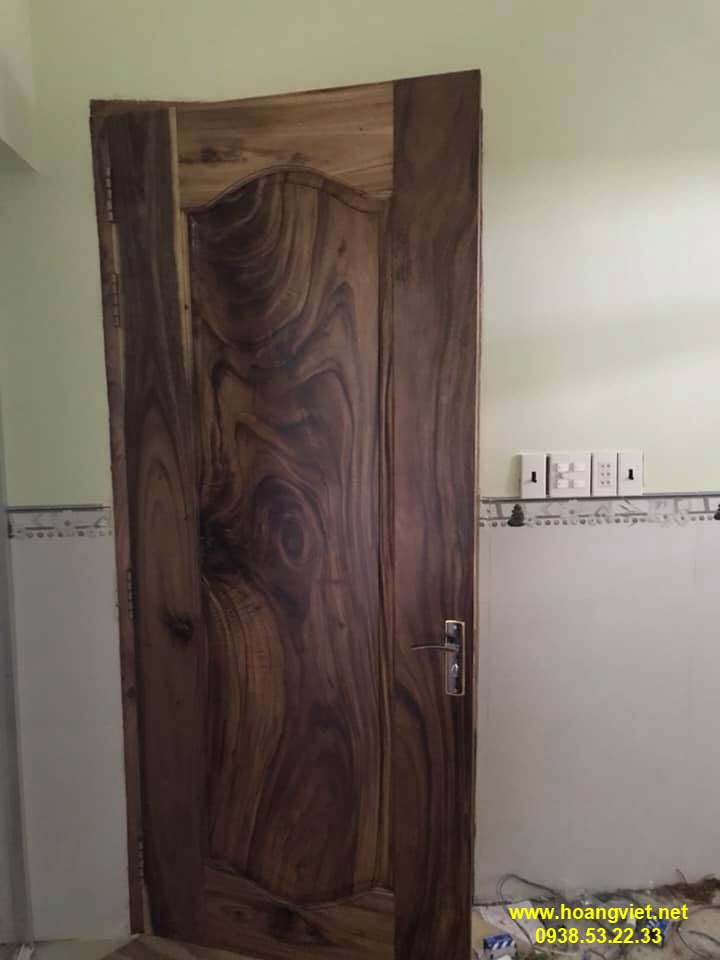 Cửa gỗ me tây Cửa gỗ me tây