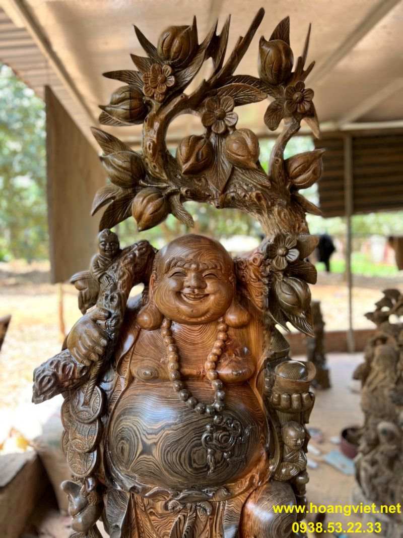 Phật di lặc cưỡi cá chép gỗ thủy tùng cao 1m97 Phật di lặc cưỡi cá chép gỗ thủy tùng cao 1m97