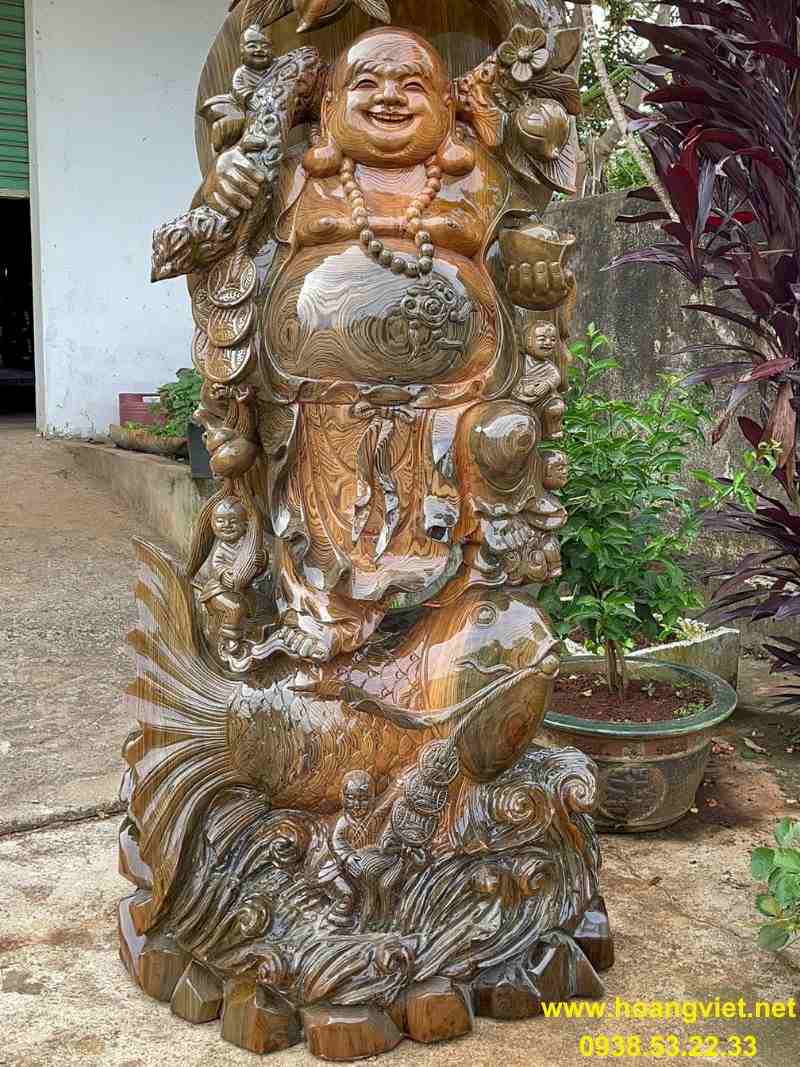 Phật di lặc cưỡi cá chép gỗ thủy tùng cao 1m97 Phật di lặc cưỡi cá chép gỗ thủy tùng cao 1m97