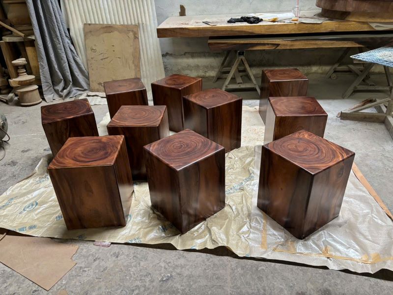 Đôn gỗ me tây vuông nguyên khối Đôn gỗ me tây vuông nguyên khối