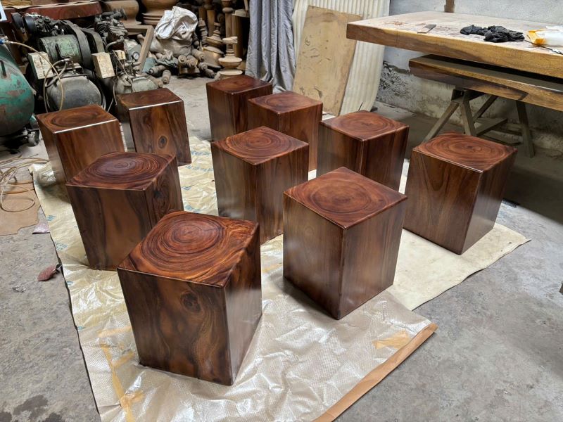 Đôn gỗ me tây vuông nguyên khối Đôn gỗ me tây vuông nguyên khối