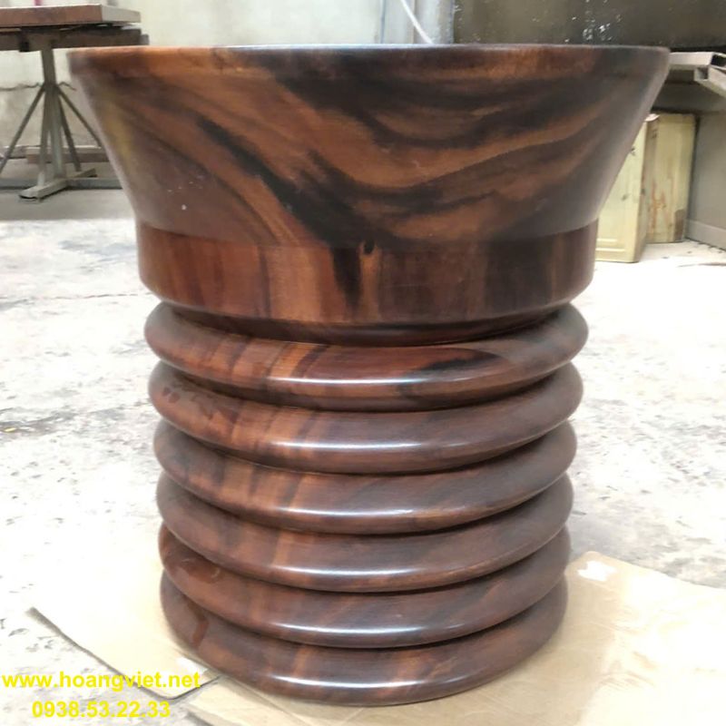 Đôn tròn gỗ me tây nguyên khối dạng lò xo Đôn tròn gỗ me tây nguyên khối dạng lò xo