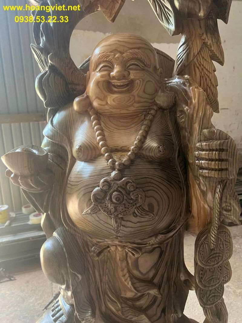 Đức phật di lặc gỗ thủy tùng phong thủy Đức phật di lặc gỗ thủy tùng phong thủy