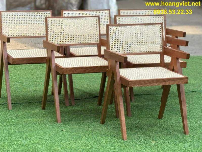 Ghế ăn Vleg gỗ tần bì và mây nhân tạo Ghế ăn Vleg gỗ tần bì và mây nhân tạo