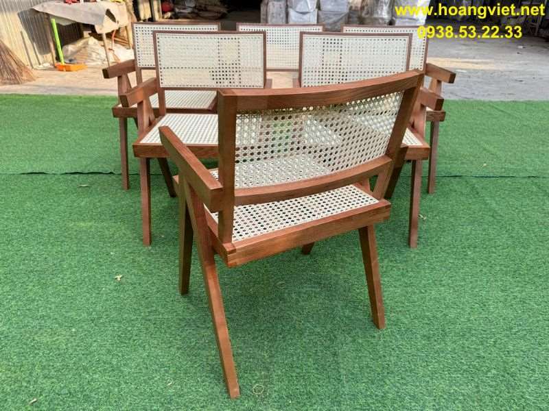 Ghế ăn Vleg gỗ tần bì và mây nhân tạo Ghế ăn Vleg gỗ tần bì và mây nhân tạo