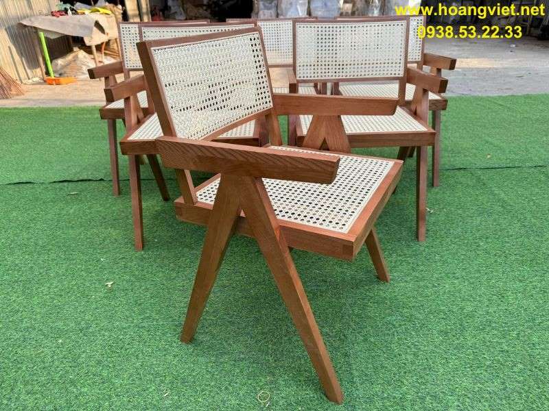 Ghế ăn Vleg gỗ tần bì và mây nhân tạo Ghế ăn Vleg gỗ tần bì và mây nhân tạo