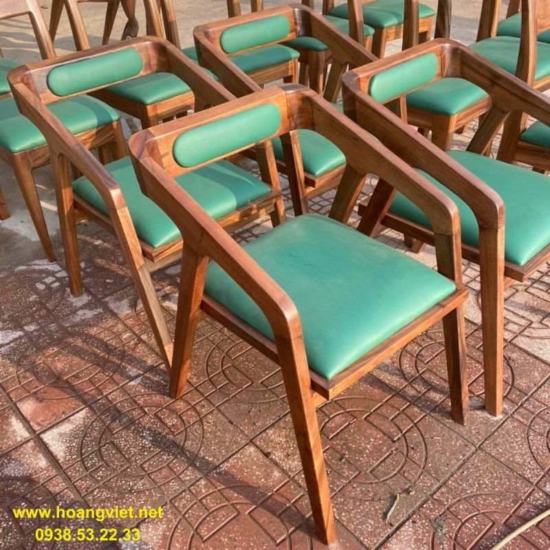 Ghế bàn ăn katakana gỗ me tây kết hợp nệm màu xanh Ghế bàn ăn katakana gỗ me tây kết hợp nệm màu xanh