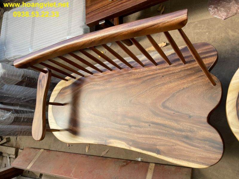Ghế băng dài 1m2 gỗ me tây có tựa dạng nan gỗ Ghế băng dài 1m2 gỗ me tây có tựa dạng nan gỗ