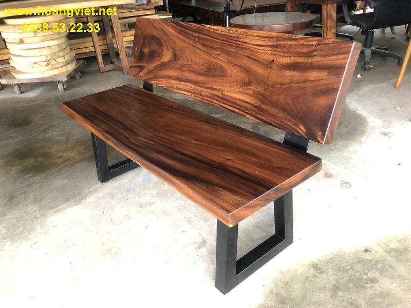 Ghế băng dài gỗ me tây có tựa lưng chân sắt Ghế băng dài gỗ me tây có tựa lưng chân sắt