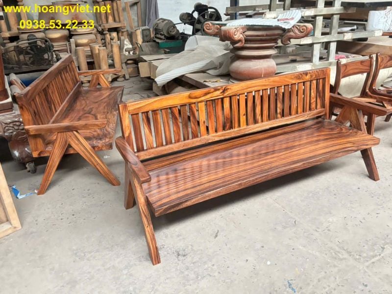 Ghế băng dài gỗ me tây mặt nguyên tấm Ghế băng dài gỗ me tây mặt nguyên tấm