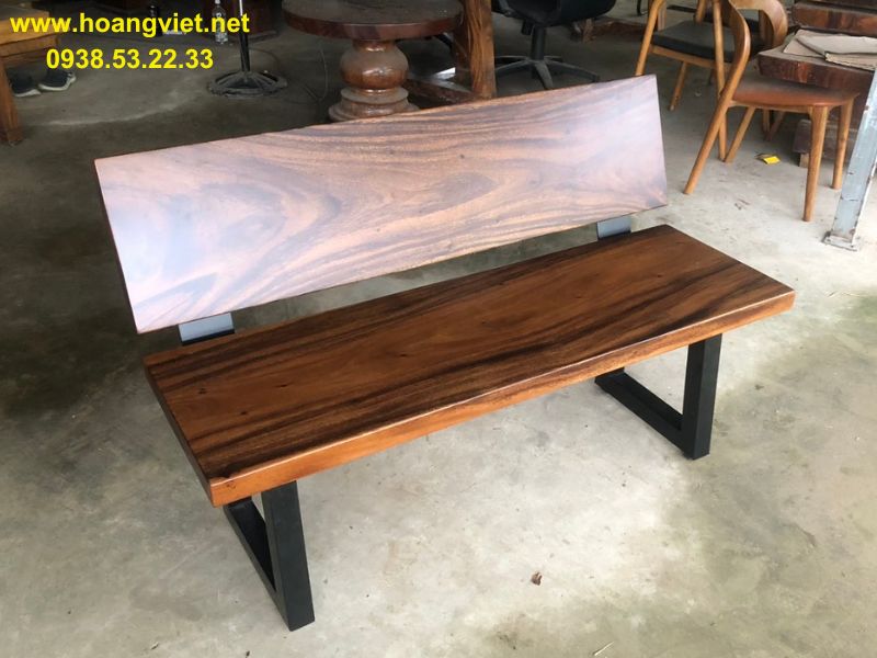 Ghế băng dài gỗ me tây có tựa lưng chân sắt Ghế băng dài gỗ me tây có tựa lưng chân sắt