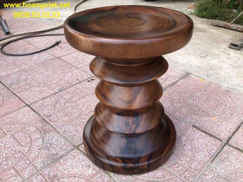 Ghế đôn gỗ me tây tròn nguyên khối hiện đại. Ghế đôn gỗ me tây tròn nguyên khối hiện đại.