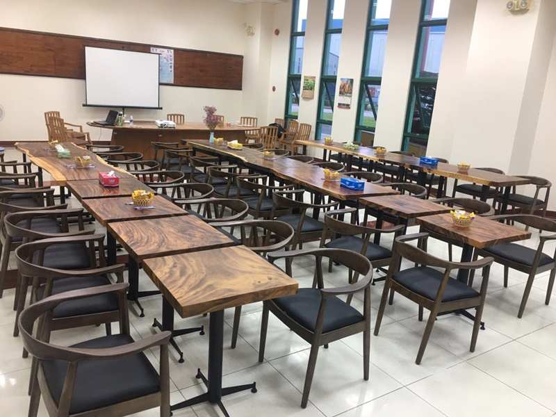 Ghế kennedy dùng cho nhà hàng Ghế kennedy dùng cho nhà hàng