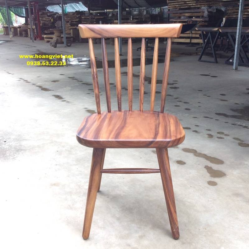 Ghế Pinnstol gỗ me tây với thiết kế đẹp và cứng cáp.