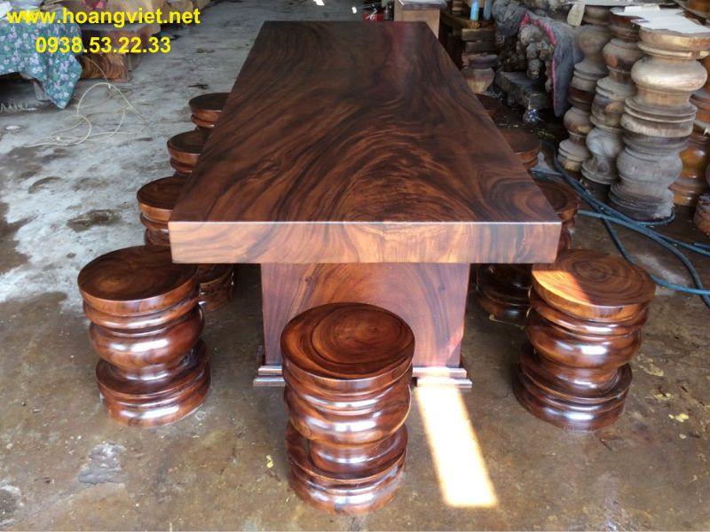 Bộ bàn 10 đôn gỗ me tây nguyên tấm Bộ bàn 10 đôn gỗ me tây nguyên tấm