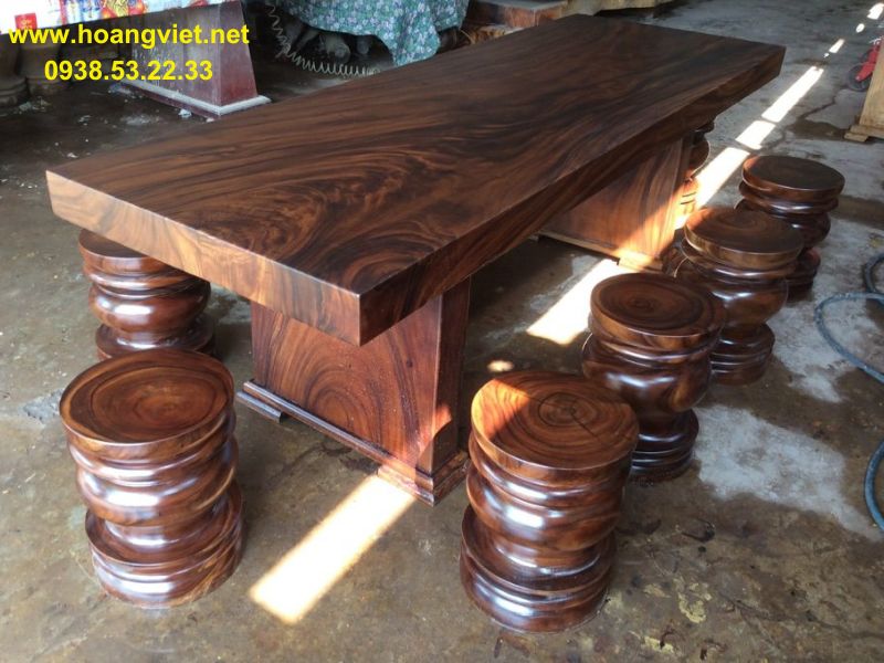 Bàn ghế gỗ me tây nguyên tấm Bàn ghế gỗ me tây nguyên tấm